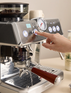Machine à café expresso semi-automatique avec vaporisateur