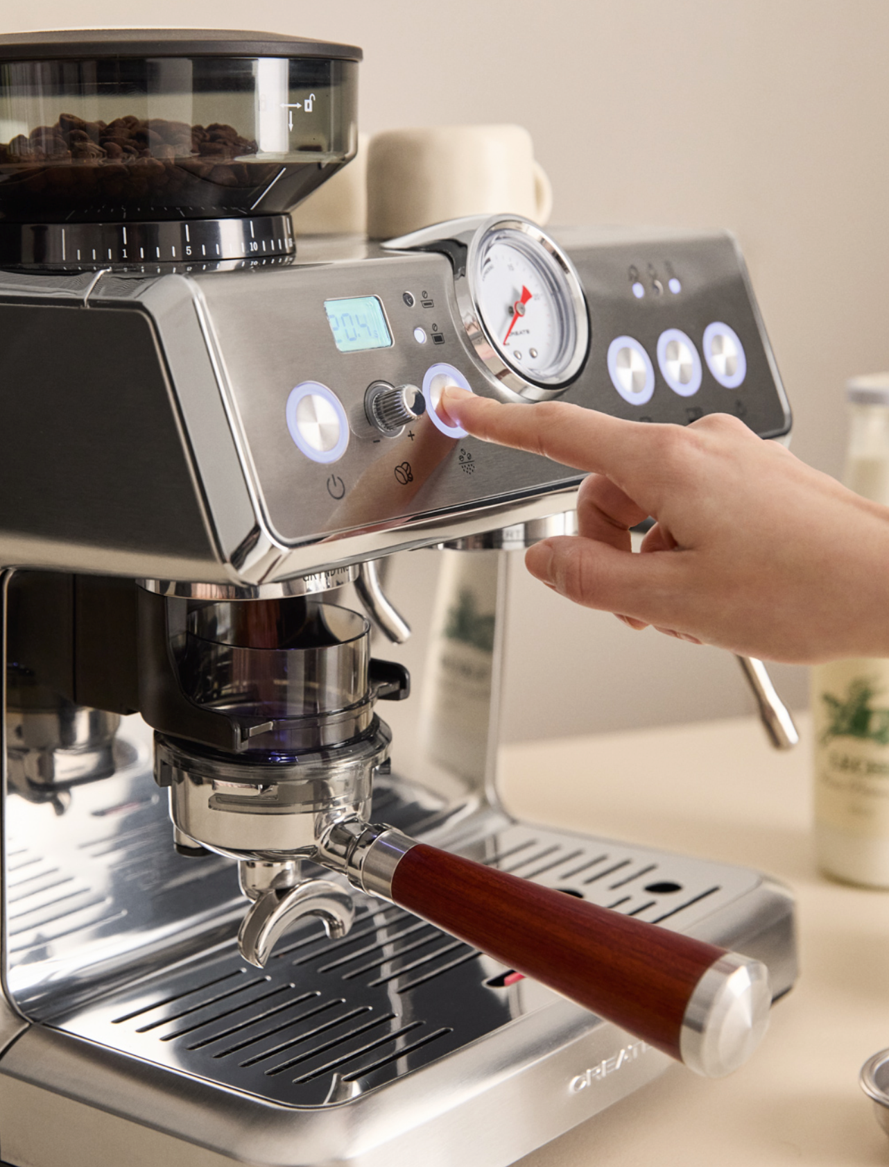 Machine à café expresso semi-automatique avec vaporisateur