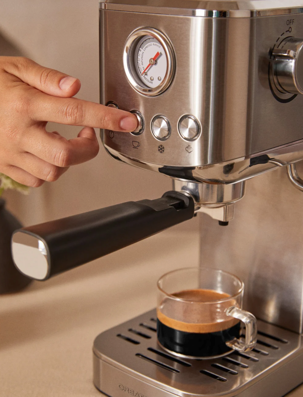 Machine à expresso avec fonction café froid