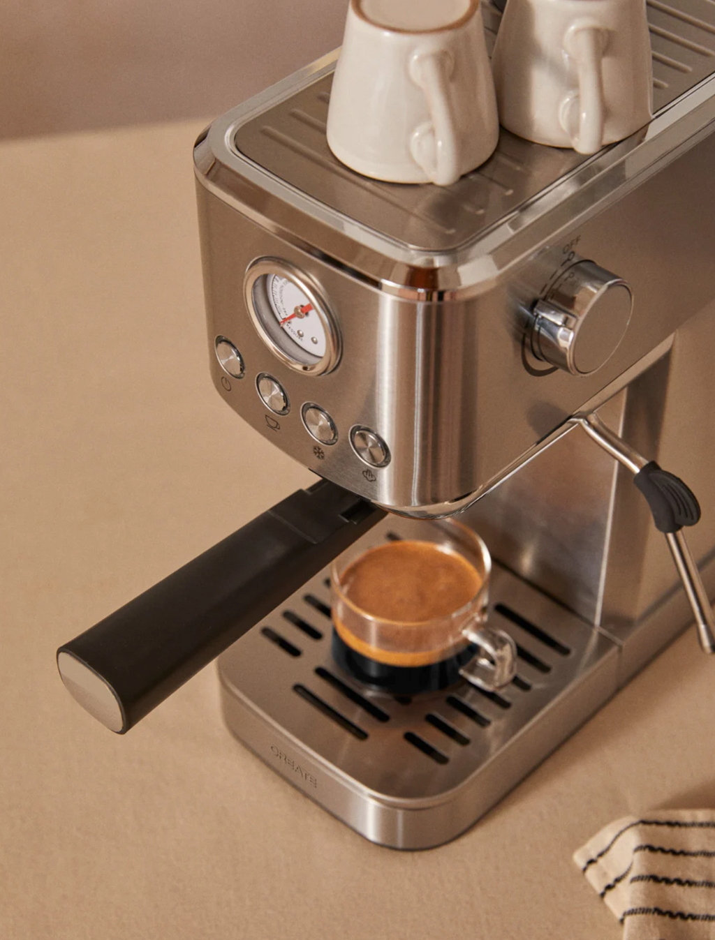 Machine à expresso avec fonction café froid
